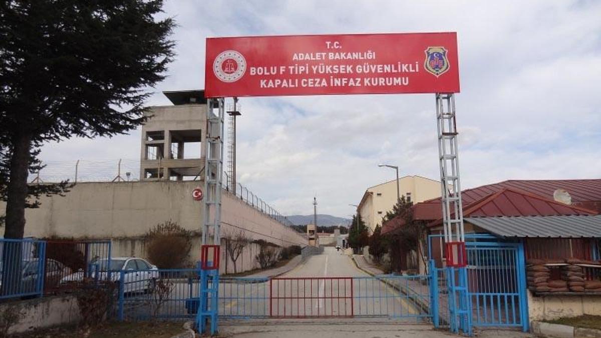 Cezaevinde koğuş arkadaşını bıçakla öldürdü Detaylar…