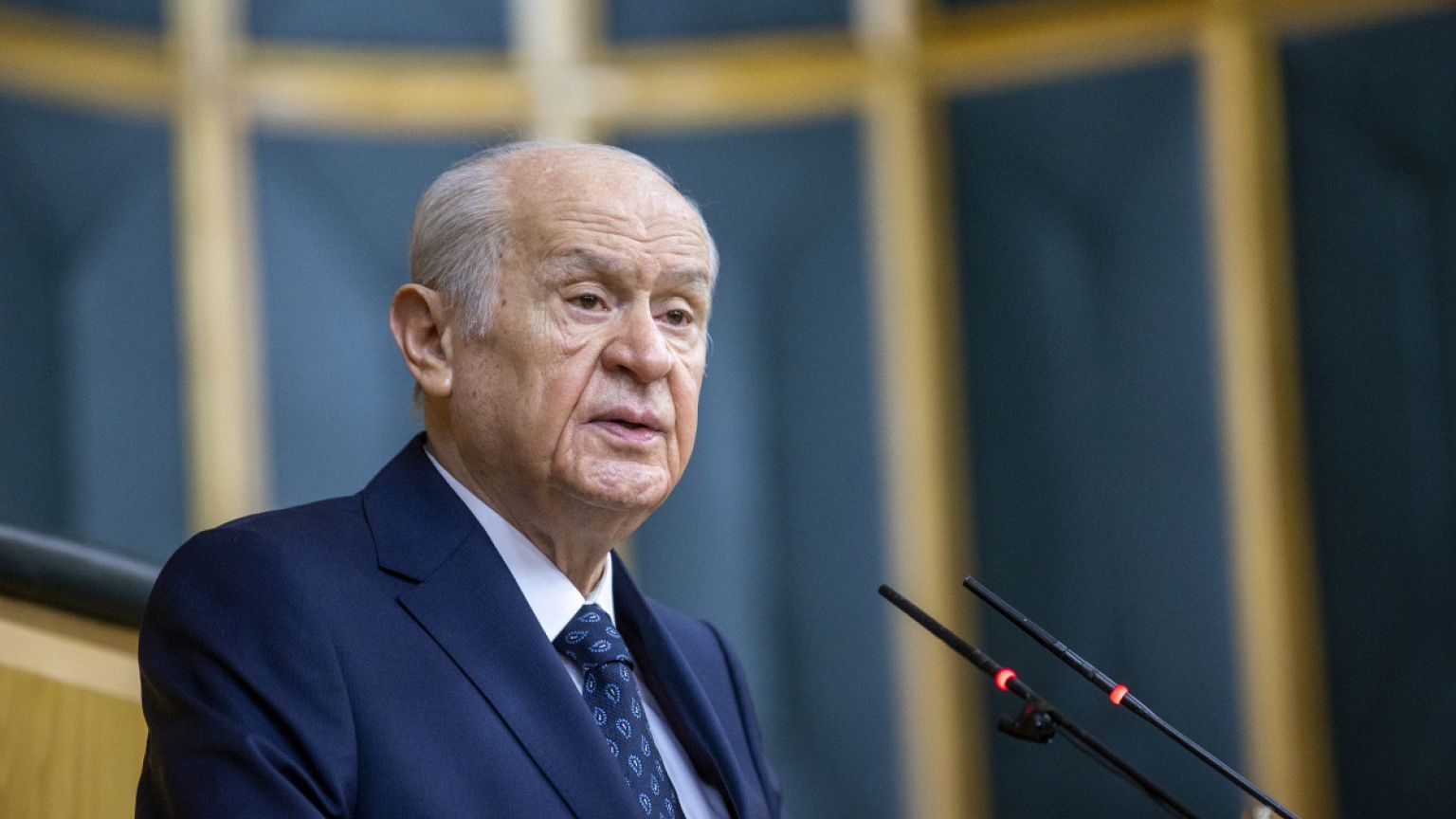 “Ölçüyü Kaçırdın!” – Bahçeli’den Özgür Özel’e Sert Uyarı