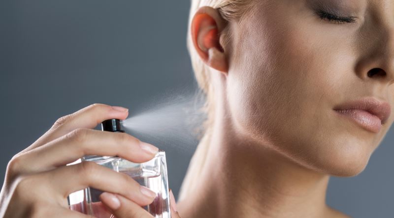 Kokunuz Sizi Anlatsın: Parfümü Nerelere Sürmelisiniz?
