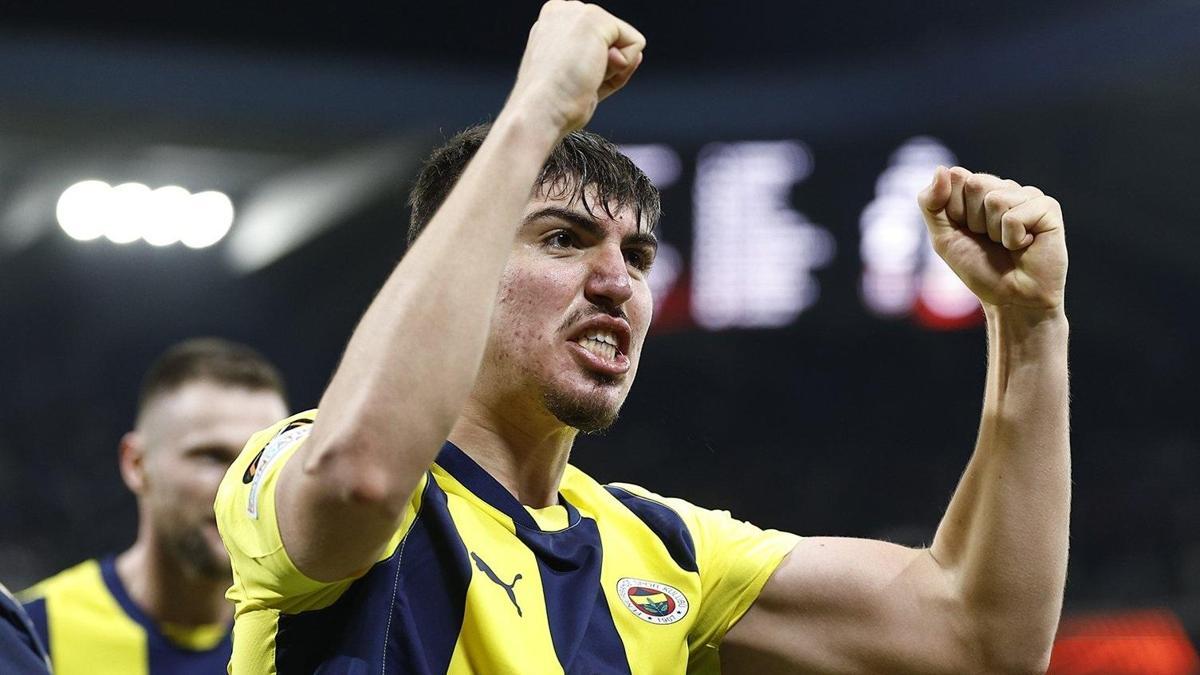 Fenerbahçe’nin prensi Yusuf Akçiçek, sağlık kontrolleri için Suudi Arabistan’da! Detaylar…