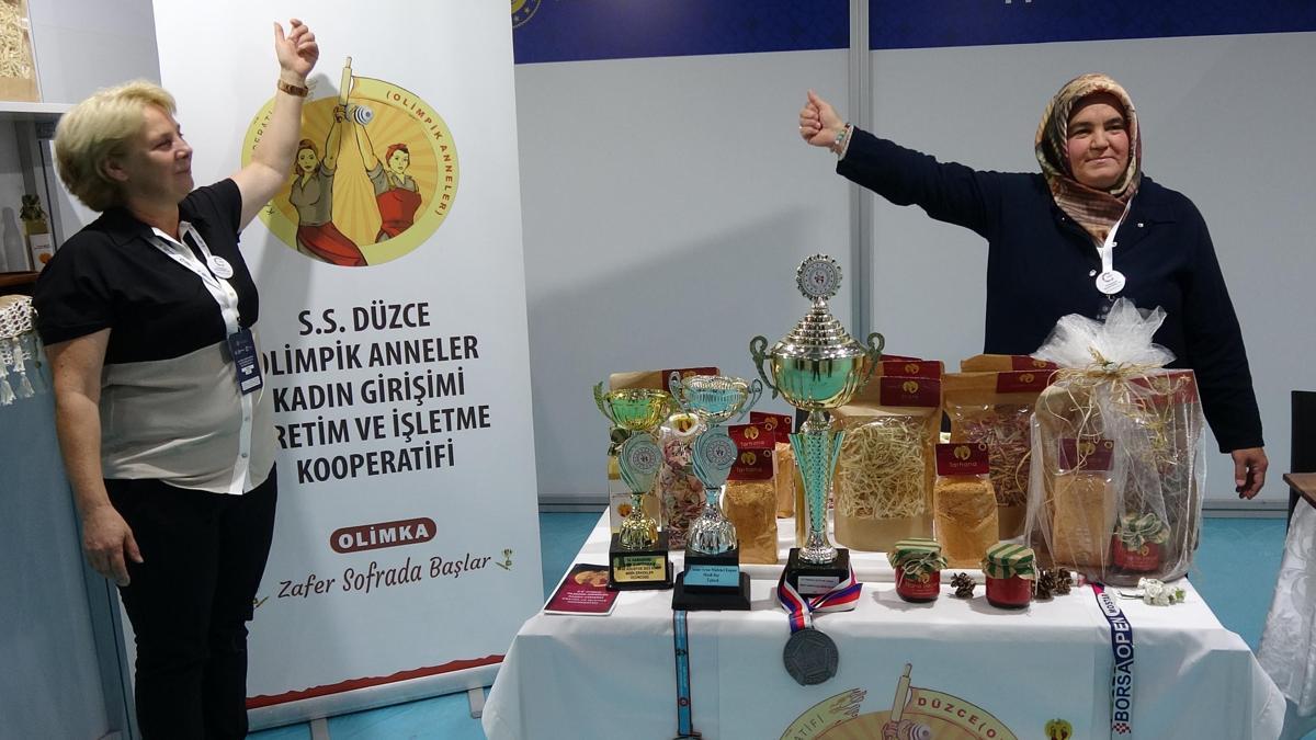 'Olimpik Anneler', ürettikleri erişte, makarna ve tarhanayla sporcu çocuklara sponsor oluyor / Ek fotoğraflar Detaylar…
