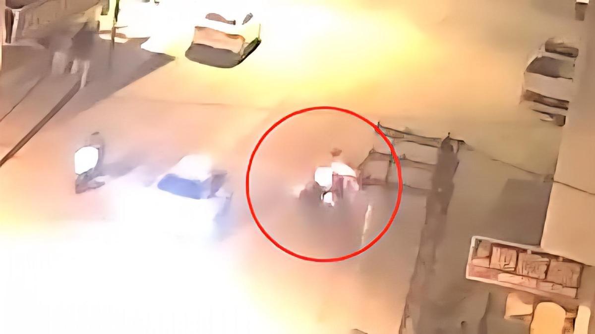 İki motosikletin kafa kafaya çarpıştığı kaza kamerada: 2 yaralı Detaylar…